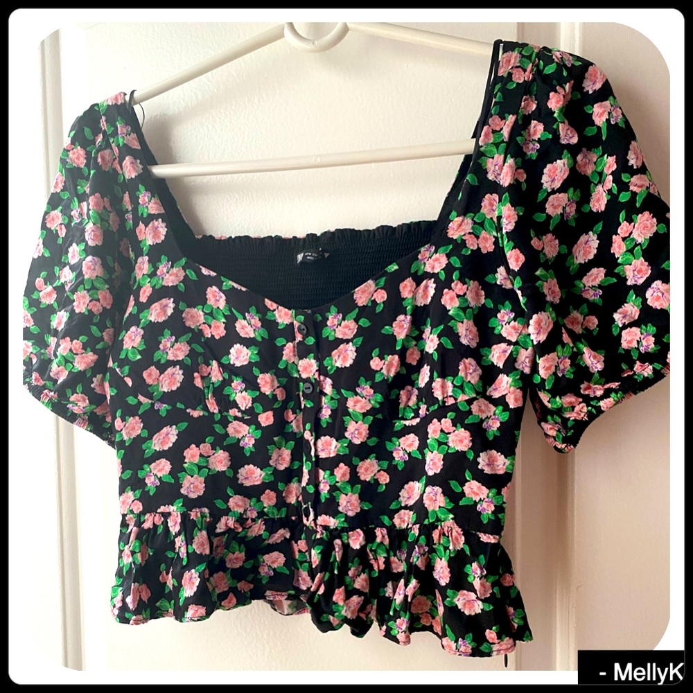 Flowered pink, black and green crop top